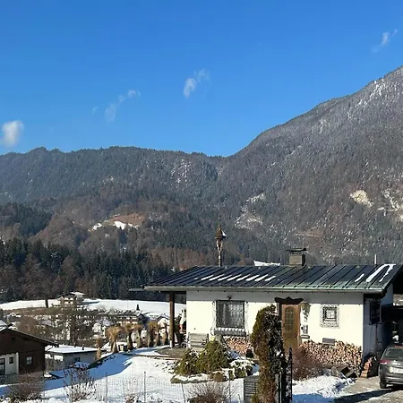 Cozy With Mountain Views Hébergement de vacances *