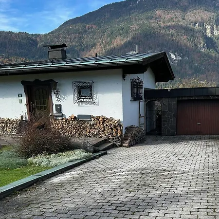 Cozy With Mountain Views