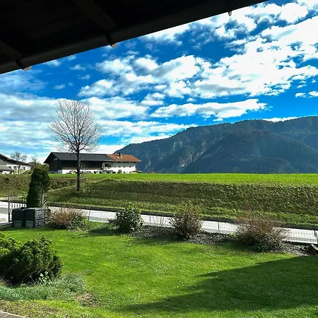 Cozy With Mountain Views *