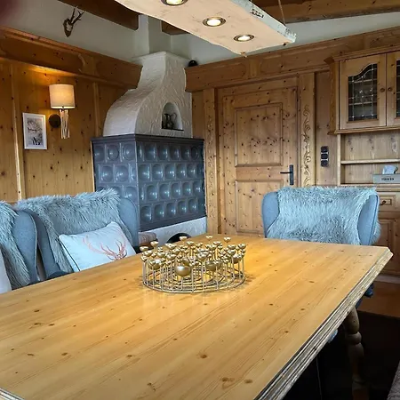 Semesterbostad Cozy With Mountain Views Breitenbach am Inn