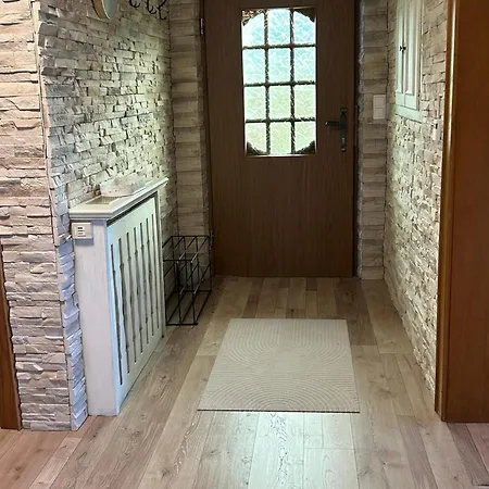 Hébergement de vacances Cozy With Mountain Views *