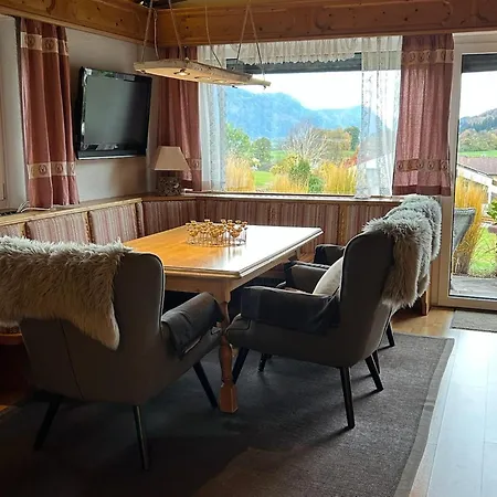 Cozy With Mountain Views *