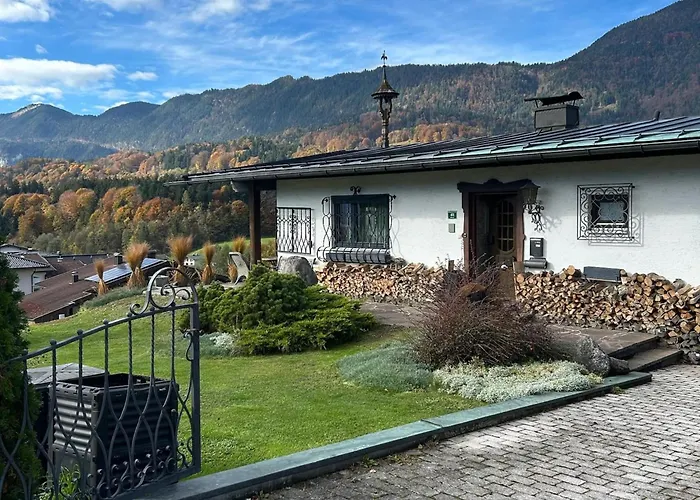 Semesterbostad Cozy With Mountain Views