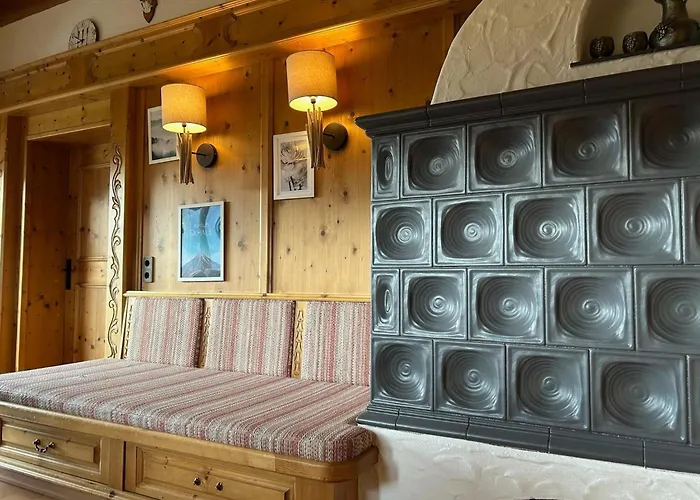 Cozy With Mountain Views Semesterbostad *