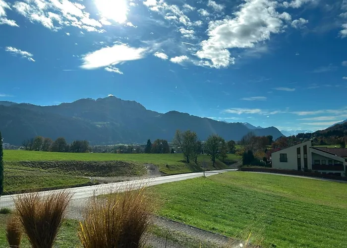 Semesterbostad Cozy With Mountain Views