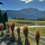 Cozy With Mountain Views Casa vacanze